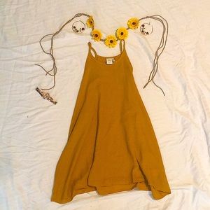 Mustard yellow paper Crane size large tank top